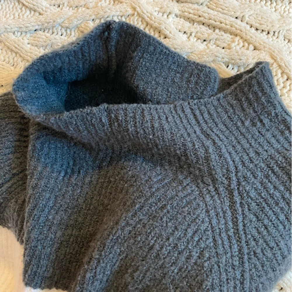 Halogen Sweater bundle - Picture 7 of 15